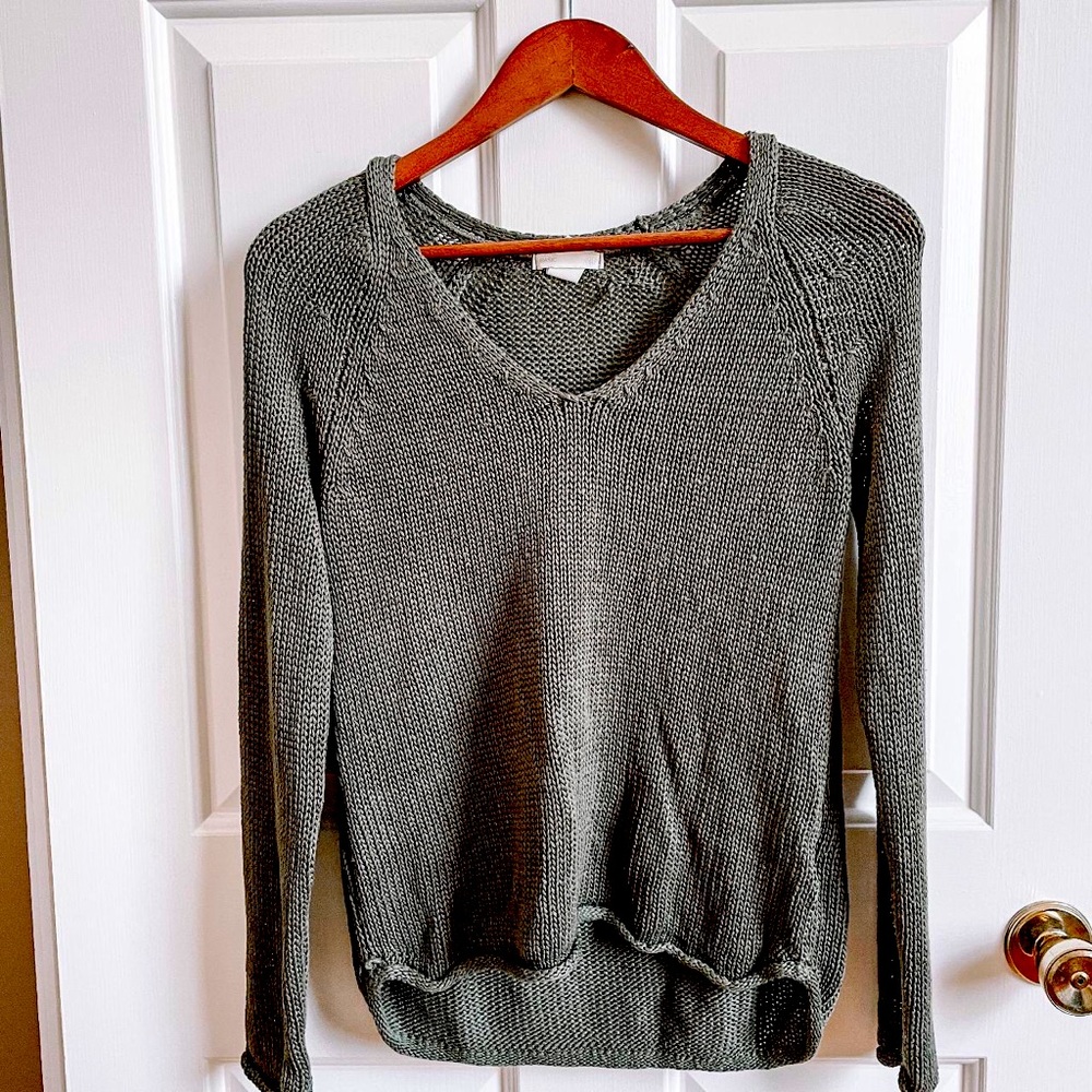H&M Basics - Lightweight knit sweater. ♡